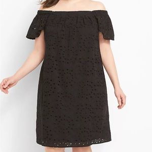 LANE BRYANT BLACK SHORT SLEEVE/OFF THE SHOULDER DRESS